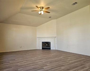 12713 Serafy Ct - Photo Thumbnail 15