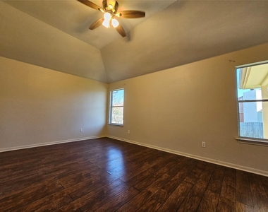 12713 Serafy Ct - Photo Thumbnail 19