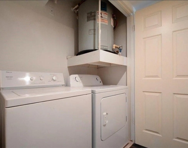 501 W 26th St - Photo Thumbnail 7