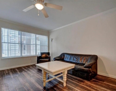 501 W 26th St - Photo Thumbnail 2