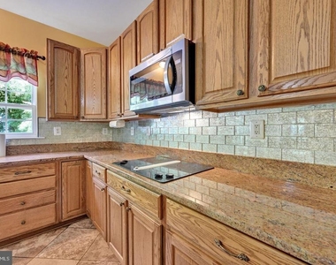 7975 Deepwater View Drive - Photo Thumbnail 23