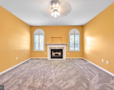7975 Deepwater View Drive - Photo Thumbnail 30