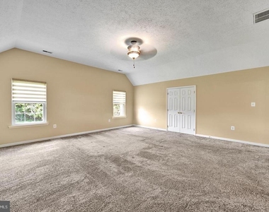 7975 Deepwater View Drive - Photo Thumbnail 47
