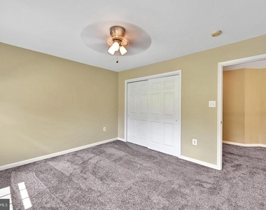7975 Deepwater View Drive - Photo Thumbnail 52