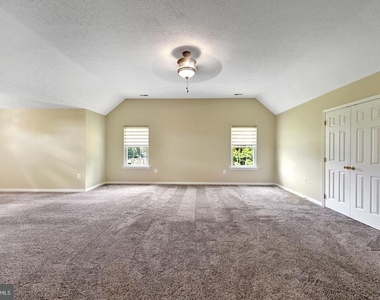 7975 Deepwater View Drive - Photo Thumbnail 48