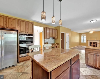 7975 Deepwater View Drive - Photo Thumbnail 24