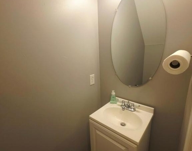 3218 Guilford Drive - Photo Thumbnail 20