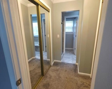 3218 Guilford Drive - Photo Thumbnail 35