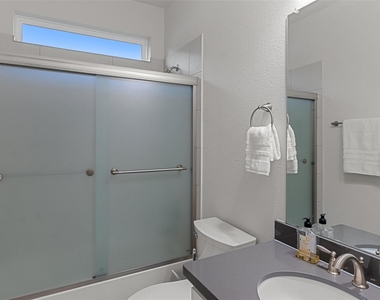 207 Lodestone Ln - Photo Thumbnail 28
