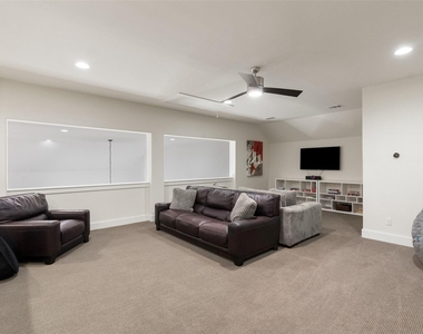 207 Lodestone Ln - Photo Thumbnail 30