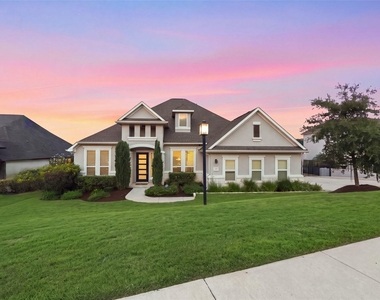 207 Lodestone Ln - Photo Thumbnail 1
