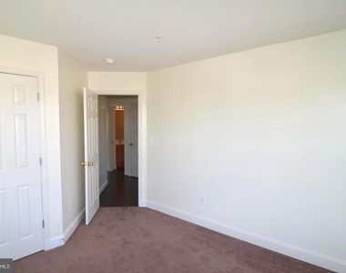 107 Tall Grass Lane - Photo Thumbnail 4