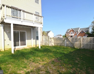107 Tall Grass Lane - Photo Thumbnail 11