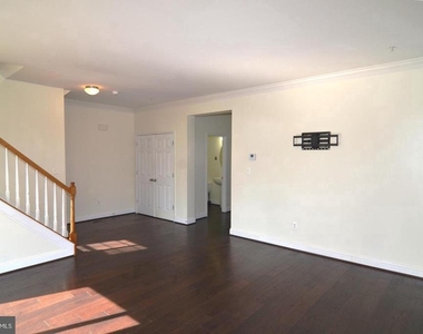 107 Tall Grass Lane - Photo Thumbnail 24