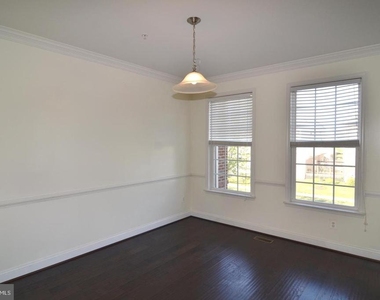 107 Tall Grass Lane - Photo Thumbnail 10