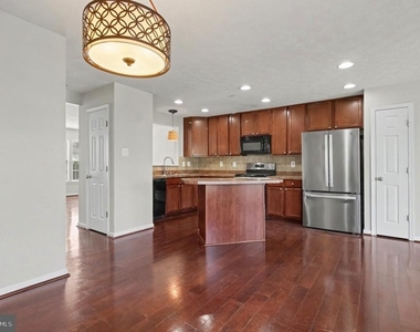 9864 Decatur Road - Photo Thumbnail 10