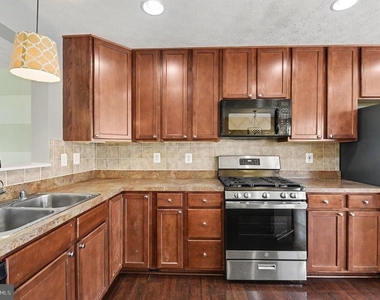 9864 Decatur Road - Photo Thumbnail 12