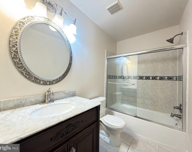 9322 Fitzharding Lane - Photo Thumbnail 13