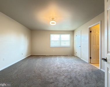 9322 Fitzharding Lane - Photo Thumbnail 8