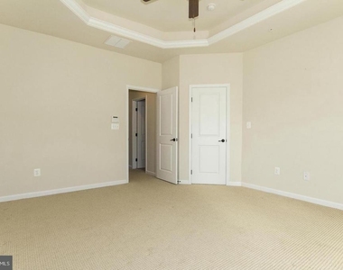 9437 Paragon Court - Photo Thumbnail 11