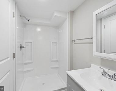 1716 Redwood Avenue - Photo Thumbnail 28