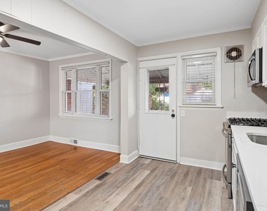 1716 Redwood Avenue - Photo Thumbnail 14