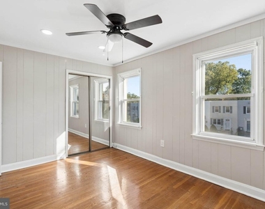 1716 Redwood Avenue - Photo Thumbnail 19
