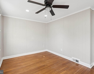 1716 Redwood Avenue - Photo Thumbnail 18