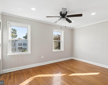1716 Redwood Avenue - Photo Thumbnail 17