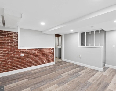 1716 Redwood Avenue - Photo Thumbnail 25