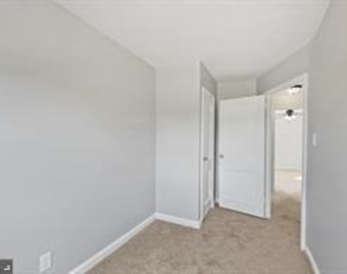 826 Jeannette Avenue - Photo Thumbnail 15