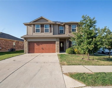 3224 Stirrat St - Photo Thumbnail 1