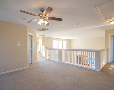 3224 Stirrat St - Photo Thumbnail 9