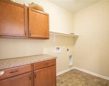 3224 Stirrat St - Photo Thumbnail 25