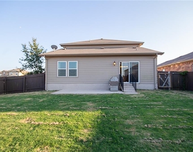 3224 Stirrat St - Photo Thumbnail 17