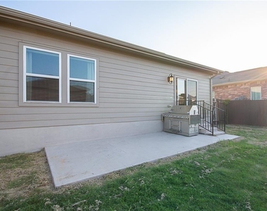 3224 Stirrat St - Photo Thumbnail 18
