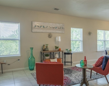7225 Ranchito Dr. - Photo Thumbnail 4