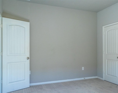 7225 Ranchito Dr. - Photo Thumbnail 21