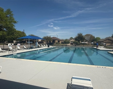 2312 Pearson Way - Photo Thumbnail 28