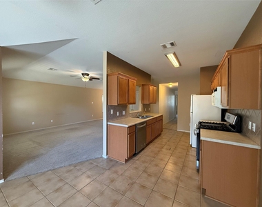 2312 Pearson Way - Photo Thumbnail 9