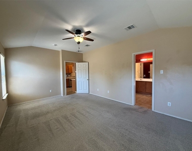 2312 Pearson Way - Photo Thumbnail 15