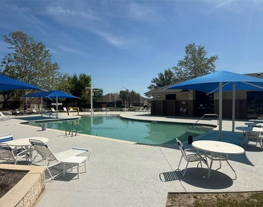 2312 Pearson Way - Photo Thumbnail 29