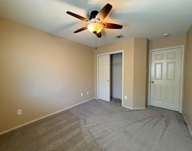 2312 Pearson Way - Photo Thumbnail 21