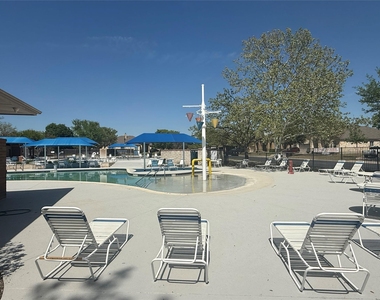 2312 Pearson Way - Photo Thumbnail 27