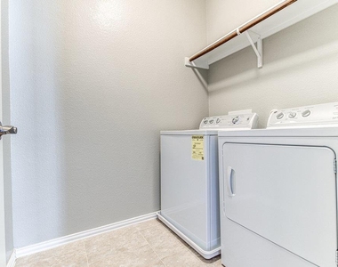 508 Nogales Ln - Photo Thumbnail 29