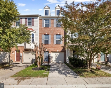 618 Warblers Perch Way - Photo Thumbnail 1