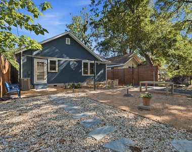 2407 Willow St - Photo Thumbnail 18
