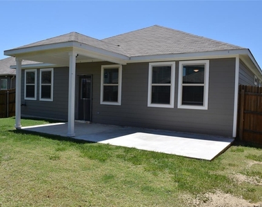 104 Magna Ln - Photo Thumbnail 24