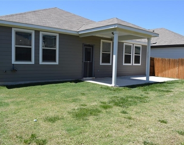 104 Magna Ln - Photo Thumbnail 23