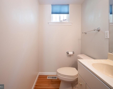 2409 Sweetbriar Road - Photo Thumbnail 9